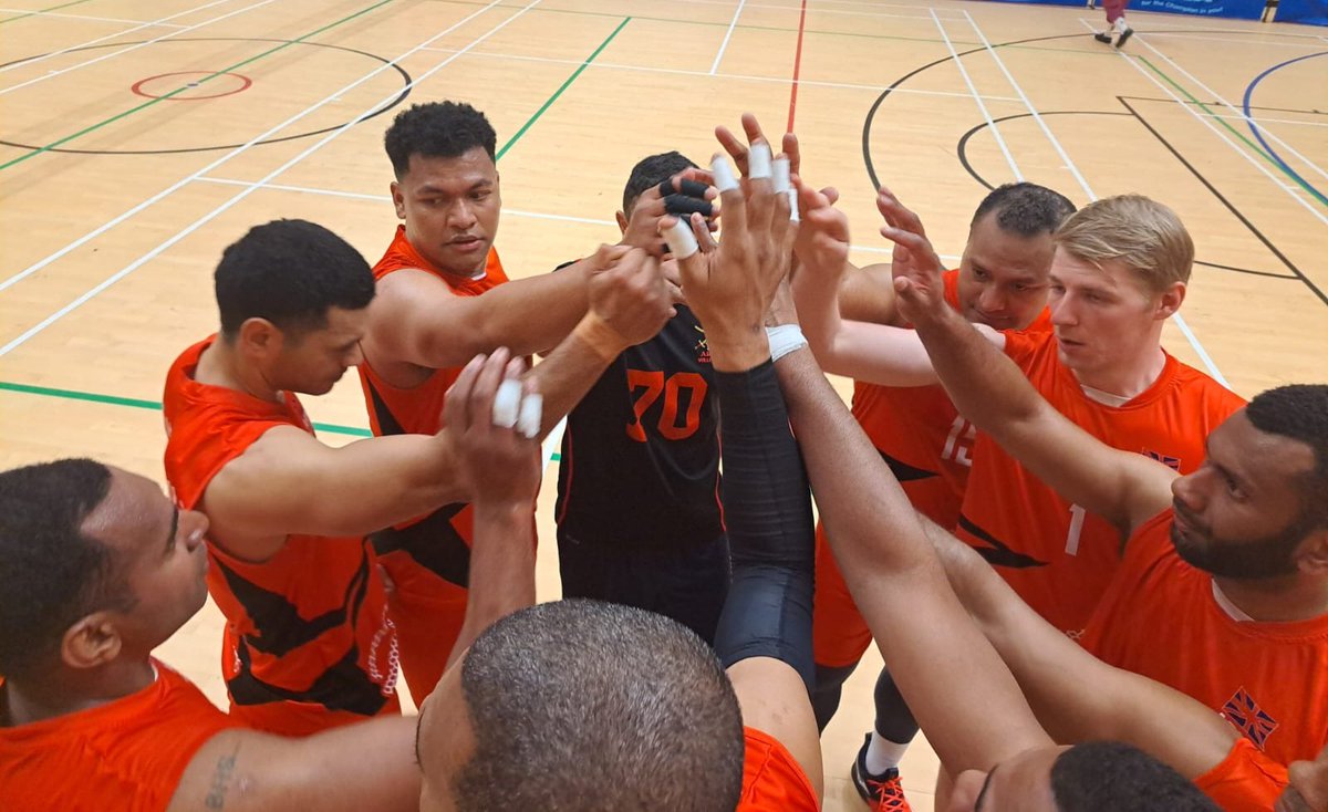 BritishArmyMen1's tweet photo. Another practice session in the bag and on to match 1 of 2 that saw @VballGuernsey run out as straight sets victors after an impressive showing. On to the final and 2nd match Sat. #CrownsPrep
@ArmySportASCB https://t.co/iQ4gqufJja