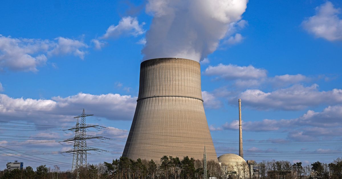 saveayear's tweet photo. Germany Shuts Down Its Last Nuclear Power Reactors: Europe’s largest economy is the third nation to quit atomic energy, choosing coal over fission in a struggle with high stakes for climate change and geopolitics. https://t.co/3uNB4CnB2l https://t.co/oEPdz0bYFq