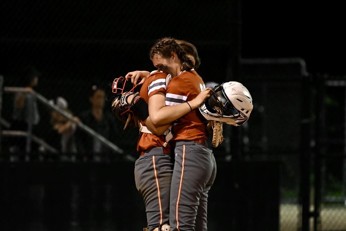 There were a lot of hugs, laughter, tears, and a couple of home runs as this <a href="/WWood_Softball/">Westwood Softball</a> season ends on a high note with a 4-1 win tonight at Vandegrift! Lots of love to this whole team, especially the wonderful seniors. 🧡 <a href="/var_austin/">VAR</a> <a href="/coach_awood/">Anthony Wood</a> <a href="/westwoodsports1/">Westwood Athletics</a>