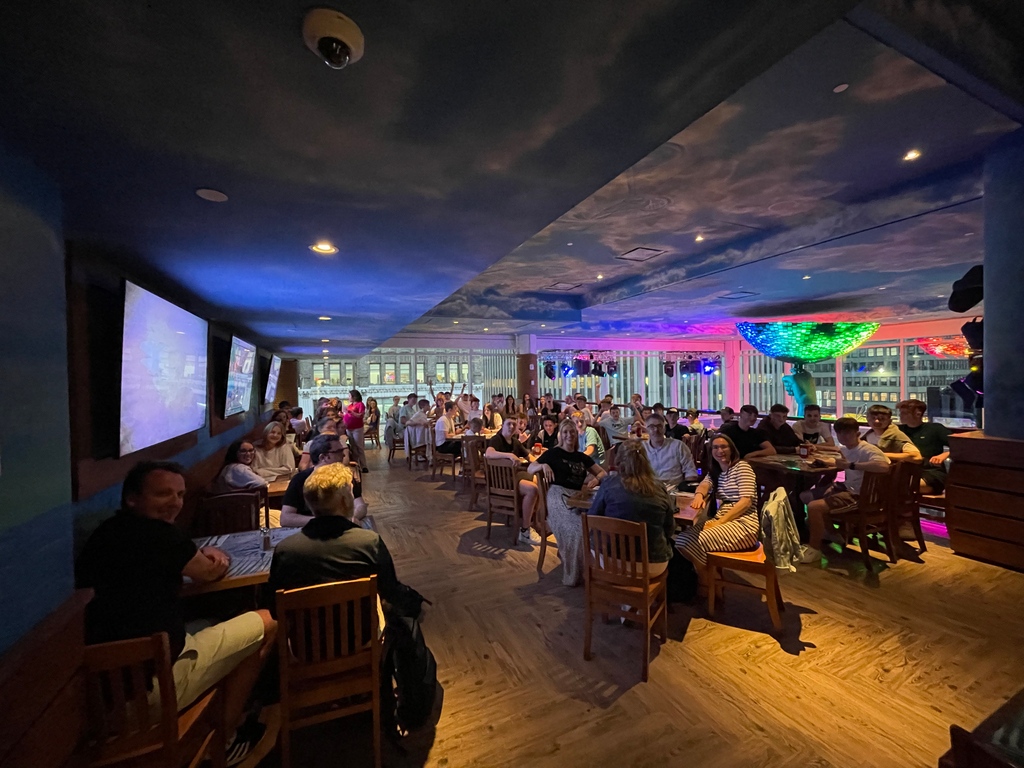 🇺🇸 Tour Update - Friday pt2🗽

We finished the day with a lovely meal at Margaritaville in Times Square, kindly sponsored by We Connect. 

#125yearsofStColumbas
#pipebandtour
#pipinganddrummingprogramme2023