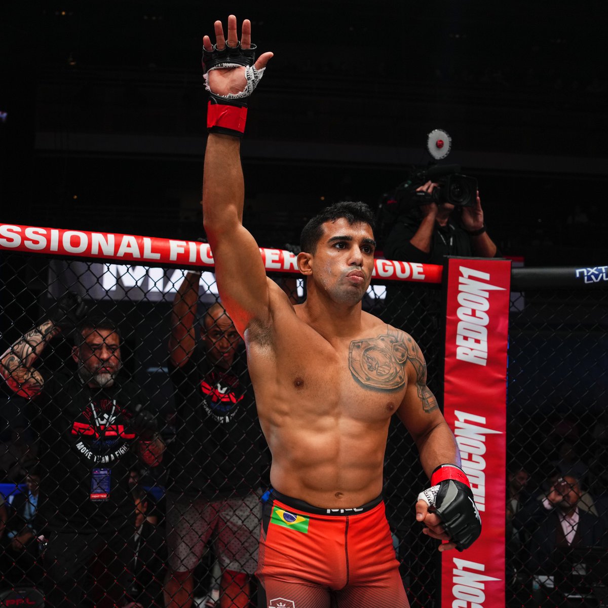 DAZN MMA tweet media