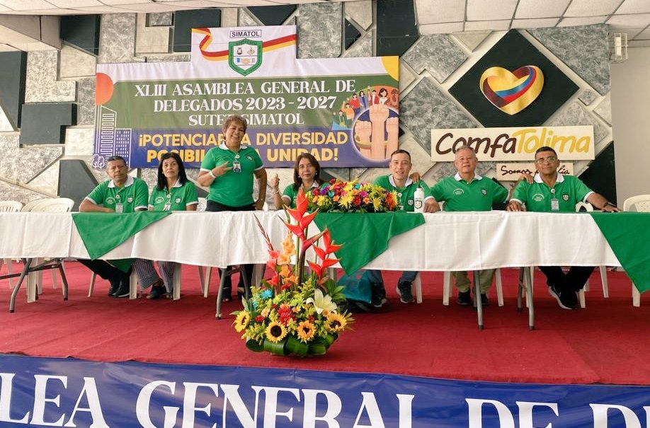 FUERZAMAG23's tweet photo. Hoy 14 de Abril en la asamblea de delegados fuerza Magisterial con sus intervenciones déjan huella con impacto histórico.

#docentestolima #asambleageneraldedelegados #Magisterio #simatol #ABRIL #luchasindical #Asamblea #Fuerzamagisterial https://t.co/qUsQJeWpyr