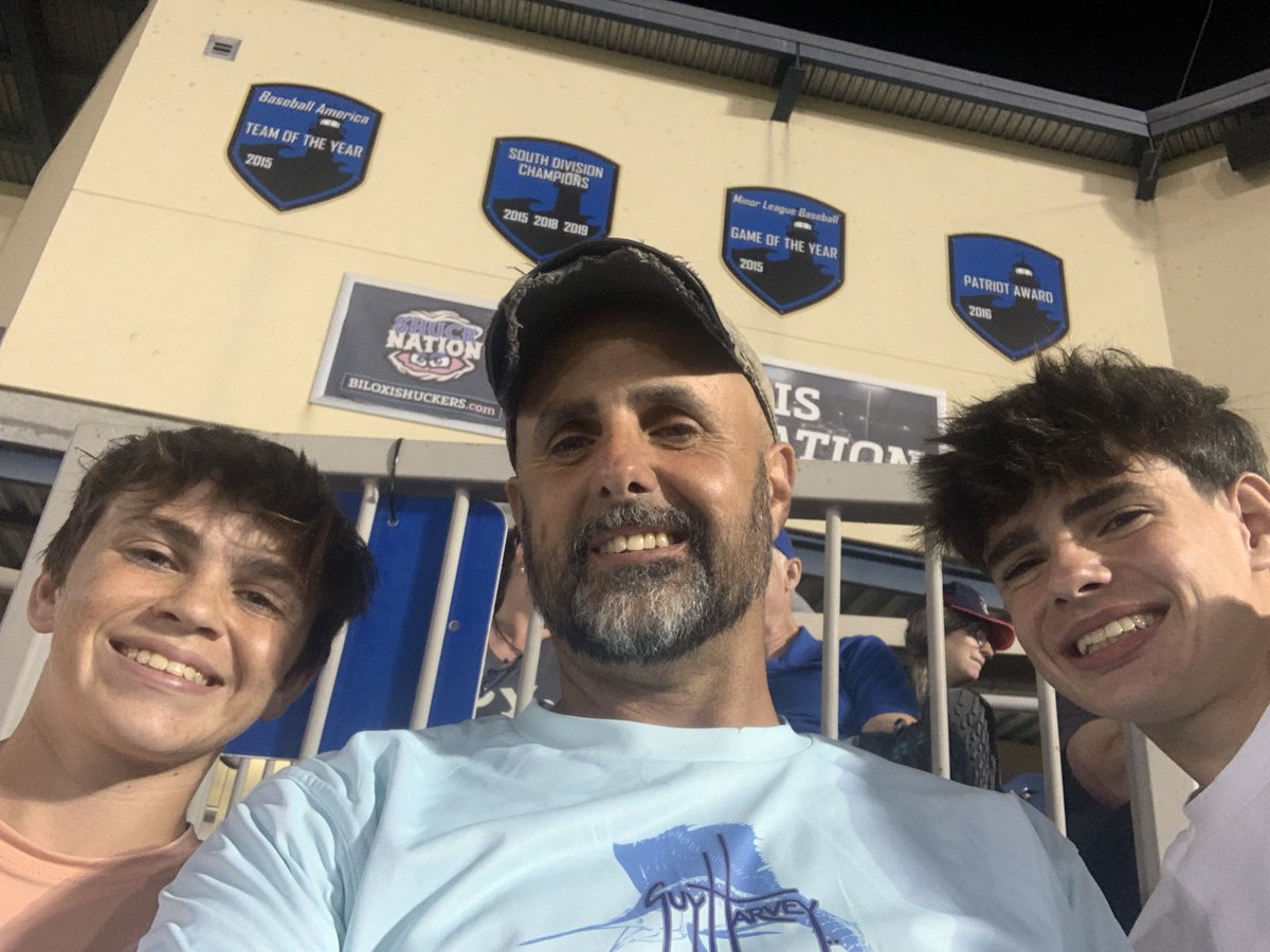 Runninfish's tweet photo. #shuckyeah #biloxishuckers https://t.co/vkzr5xkjjm