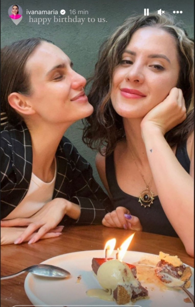 Pokerface653's tweet photo. Y entro escena l 🤡 q faltaba 🤣🤣#JULIANTINAS s les viene nueva #MENTIRAPIADOSA d parte de las #PASTORCITASMENTIROSAS d @macabeso @ivanadmaria al lado d @billyrovzar Pdta @macabeso cada día  ➕ acabada como t están drenando la ⚡ toda la 🐀 family y #JUAN 🤡 @vix @Lexus_Mex 🙃🎪 https://t.co/mDCH5VytT7