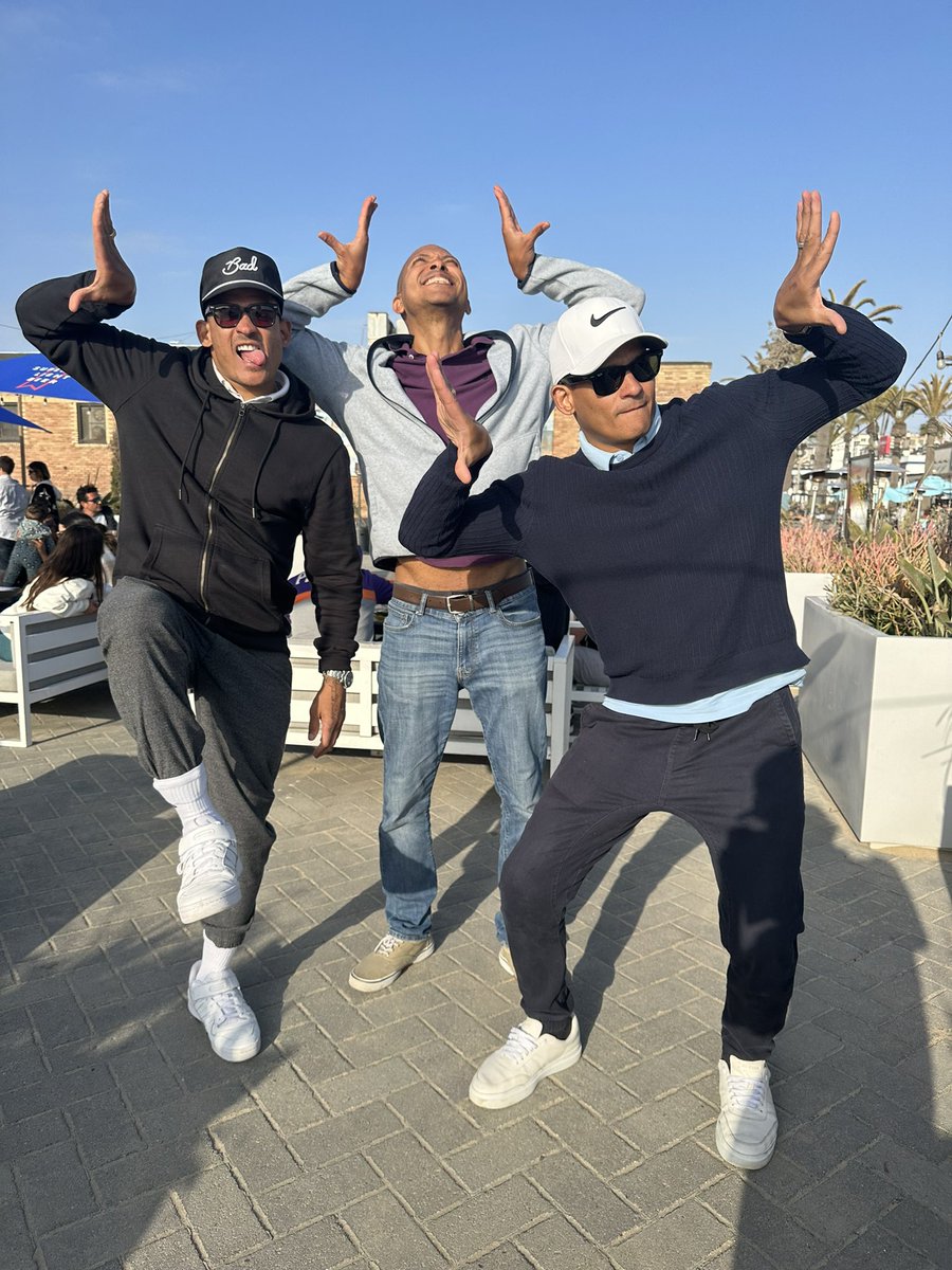 ATLRemix's tweet image. It’s always great to see Phi Chapter when I travel! Φ #omegapsiphi #friendshipisessentialtothesoul #phichapter