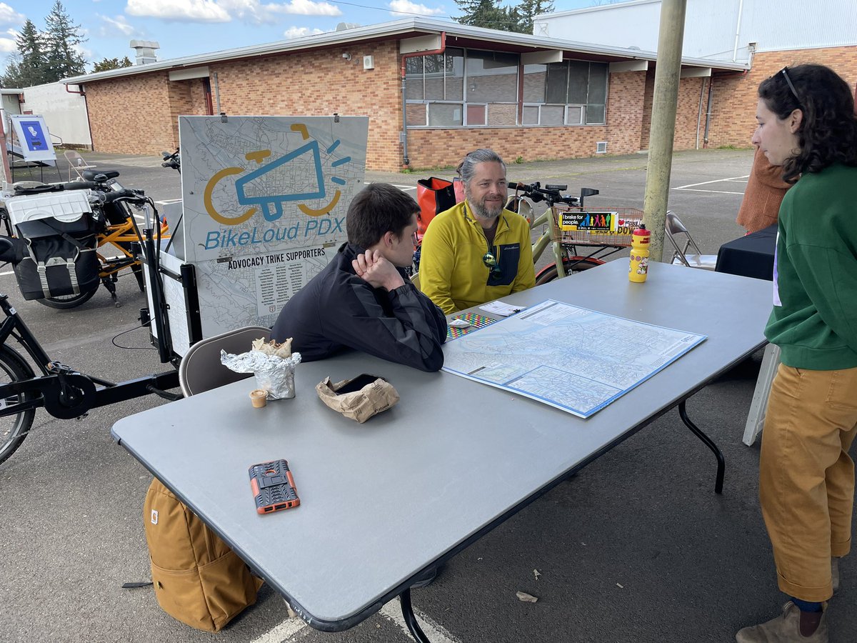 Thanks to all who volunteered at the East Portland Bike Fair! It was such a fulfilling experience introducing kids to bikes and having critical  discussions with families about the importance of advocating for bikes🚲❤️ #pdxbikes #bikelove #bikeloud #gobybike