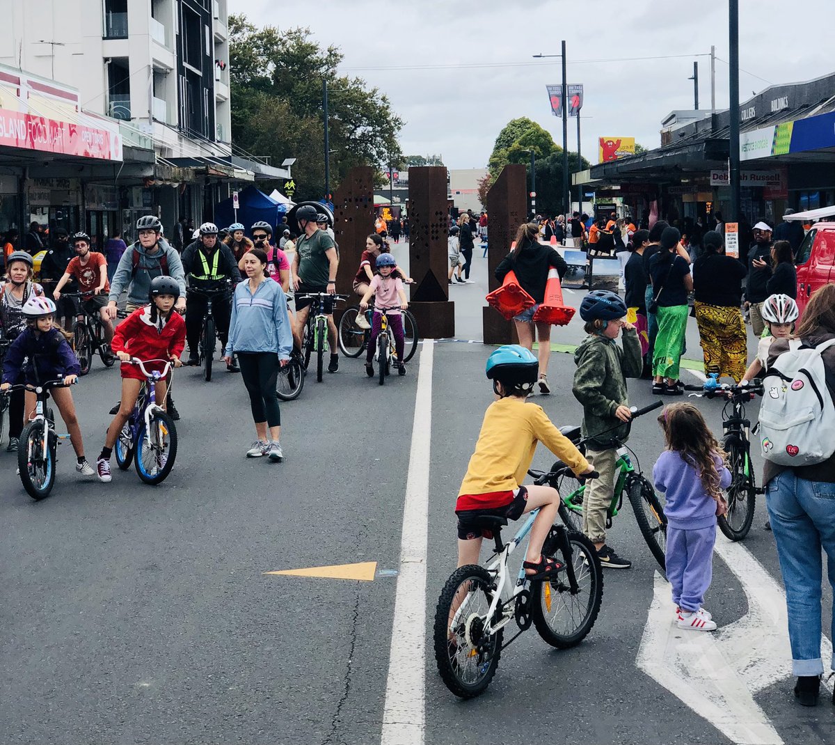 Great scenes already at the Whau Arts Festival - Avondale Open Streets event! Well done to all involved creating this space for local kids to move  around freely and safely. Repeat please!