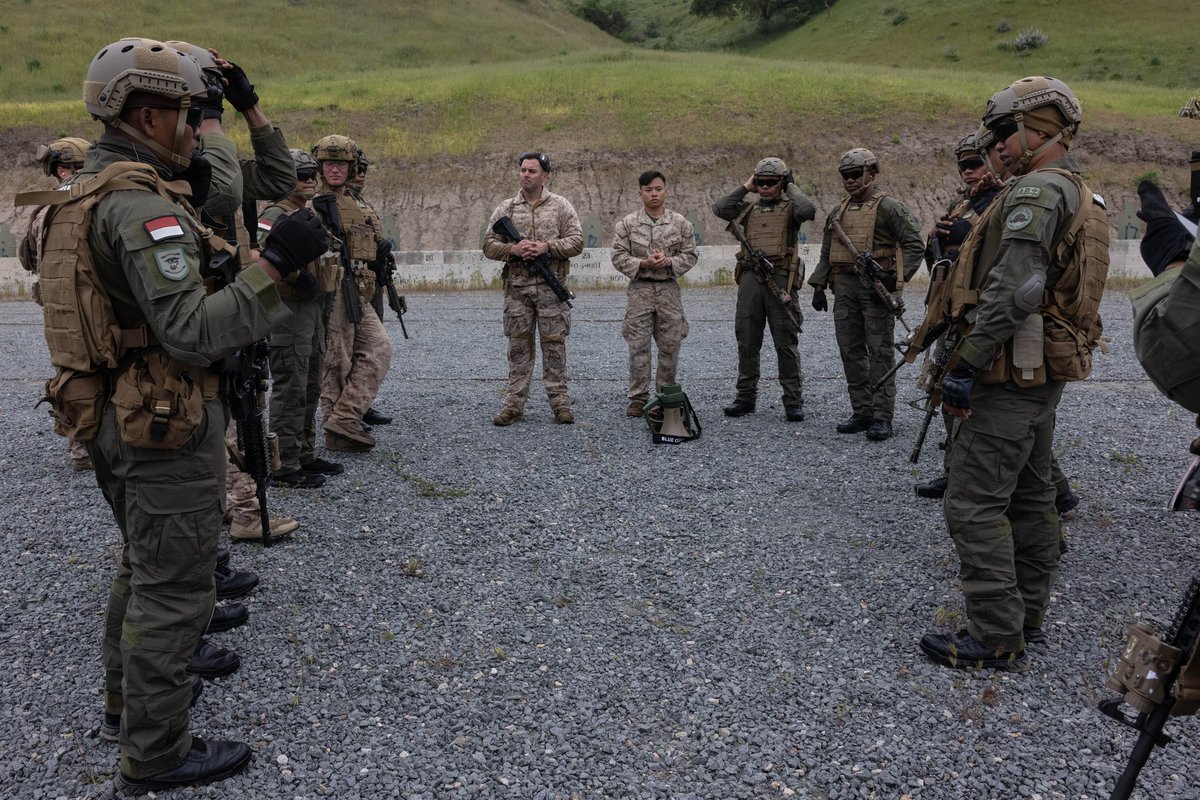 Jatosint's tweet photo. Range Day!
๐ฎ๐ฉ๐บ๐ธ Recon Marines engage targets
#Reconex #Reconex23
๐ธ DVIDS/Cpl. Cameron Hermanet https://t.co/H8PtL9pRQ8