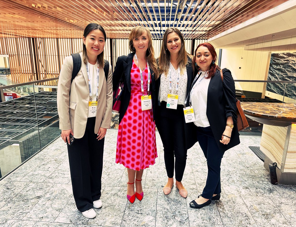 ALipnevich's tweet photo. Our dream team, AERA-ing! @mijinparkk @LigiaTomazin @carolina_lopera @AERA_EdResearch @GC_CUNY https://t.co/PWUHWswzN3