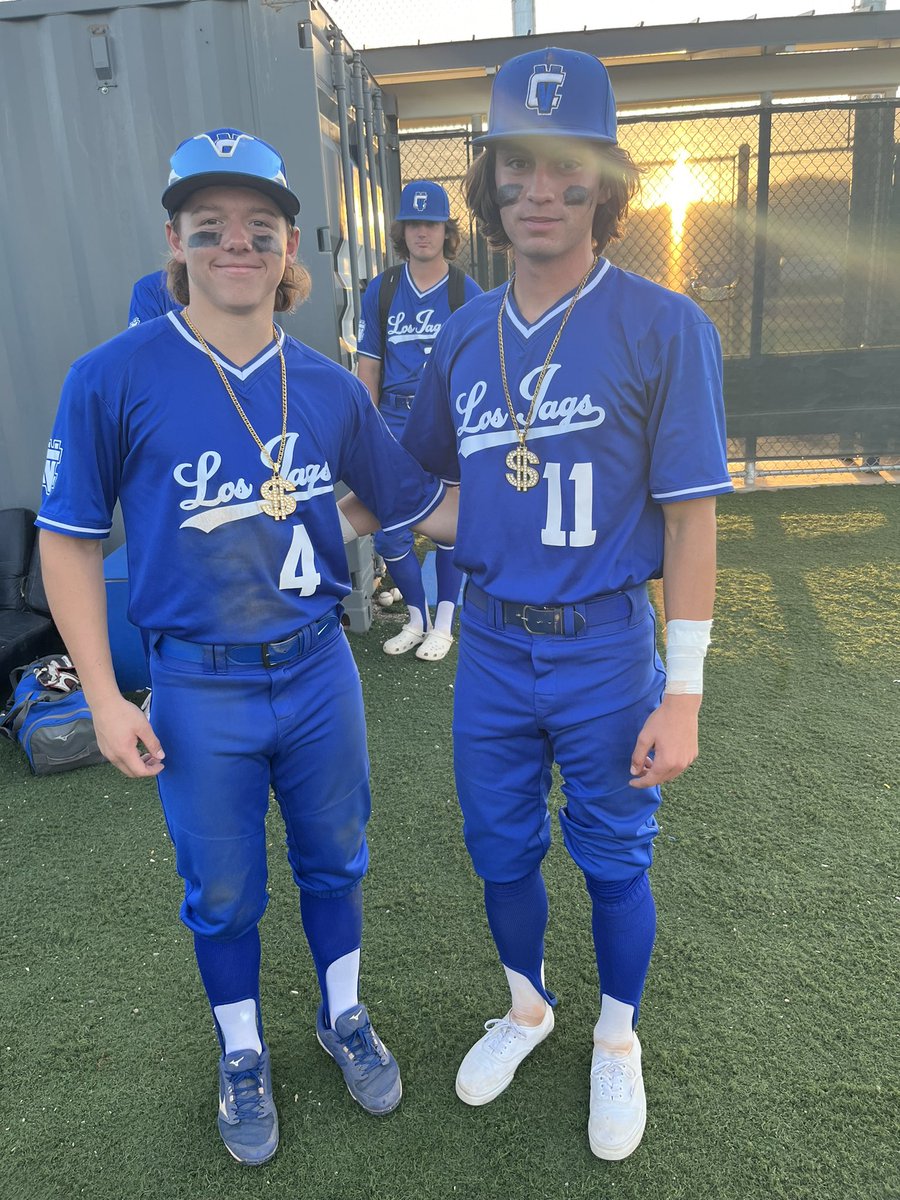 CVJagsBaseball's tweet photo. Ice 💰 alert, Jags over Desert Edge. Tyler "thriller" Vanmeter with 2 knocks and stellar defense and Casey "wheels" Moore with a backbreaking triple and additional knock. https://t.co/4evWXNlSK2
