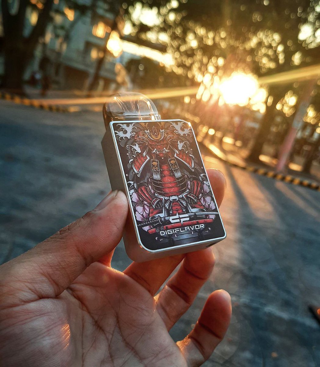 GeekvapePH's tweet photo. Digi U muna tayo ngayong araw 🌞
Anong gamit ming device ngayon?

#geekvp #geekvpph #geekvpphilippines #digiu #useries https://t.co/9ZSkLe74NR