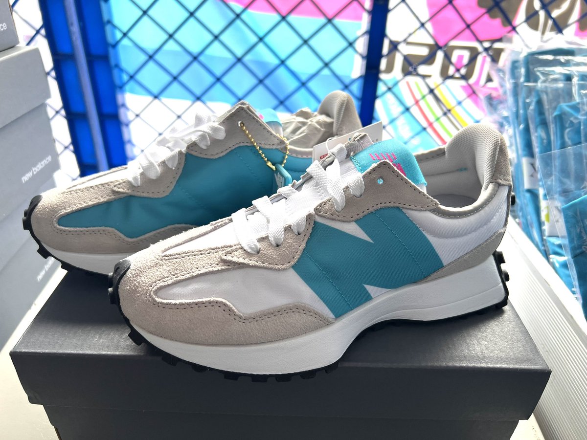 超目玉！サガン鳥栖ベンチコート 超目玉！サガン鳥栖ベンチコート サガン鳥栖 オリジナルポンチョ(青色