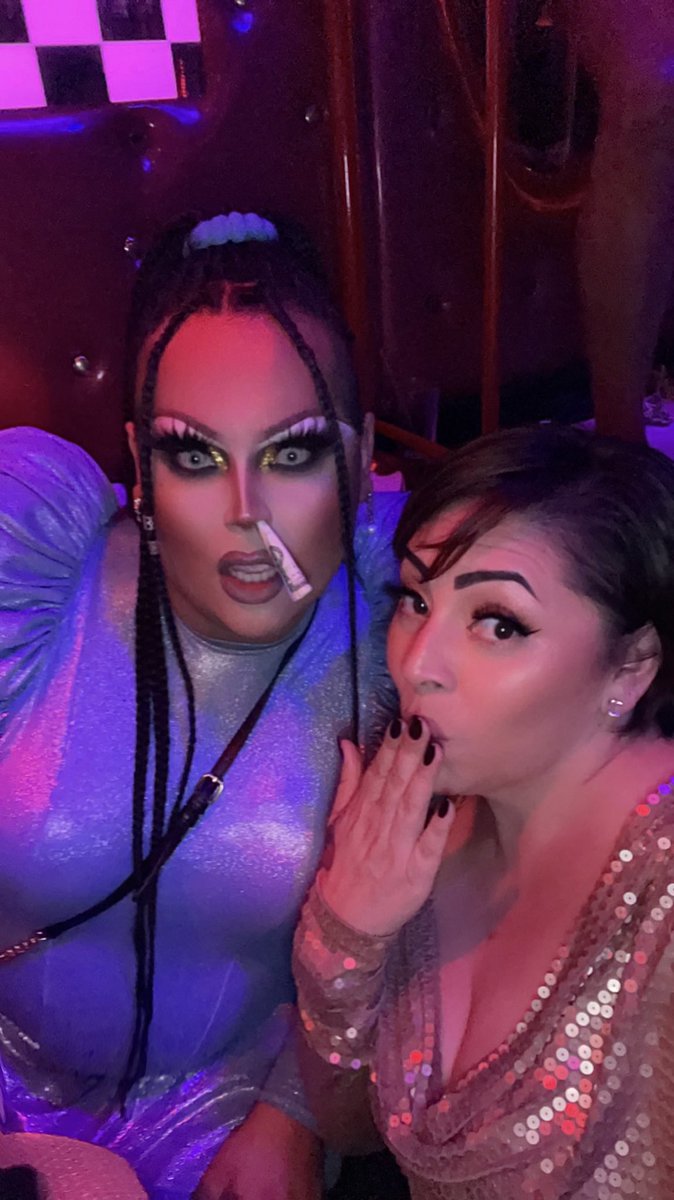 TheSamara_Sin's tweet photo. A Night Out With Bestie &amp; Motha 🥰 #ClockThatTea #ClockTheMug https://t.co/tClQzxlhhK