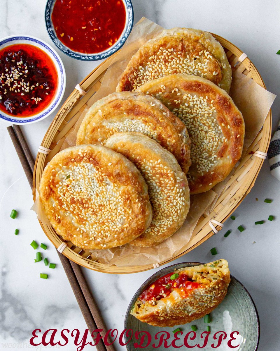 Muqaddasa12's tweet photo. CHINESE FLATBREAD BREAKFAST: (SHAO BING )
#easyfoodrecipe #breakfast #food #chinesflatbreadbreakfast.
Click on the link to see the complete recipe
https://t.co/F2rTY3vDiD https://t.co/hKd5Vqd11Y