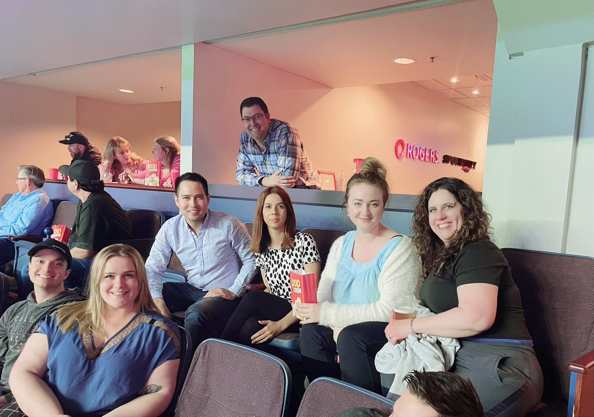 #CalgaryRoughnecks game at #saddledome tonight with the Rogers @citynewscalgary team 🤩 what a game! #gonecksgo #comefortheparty