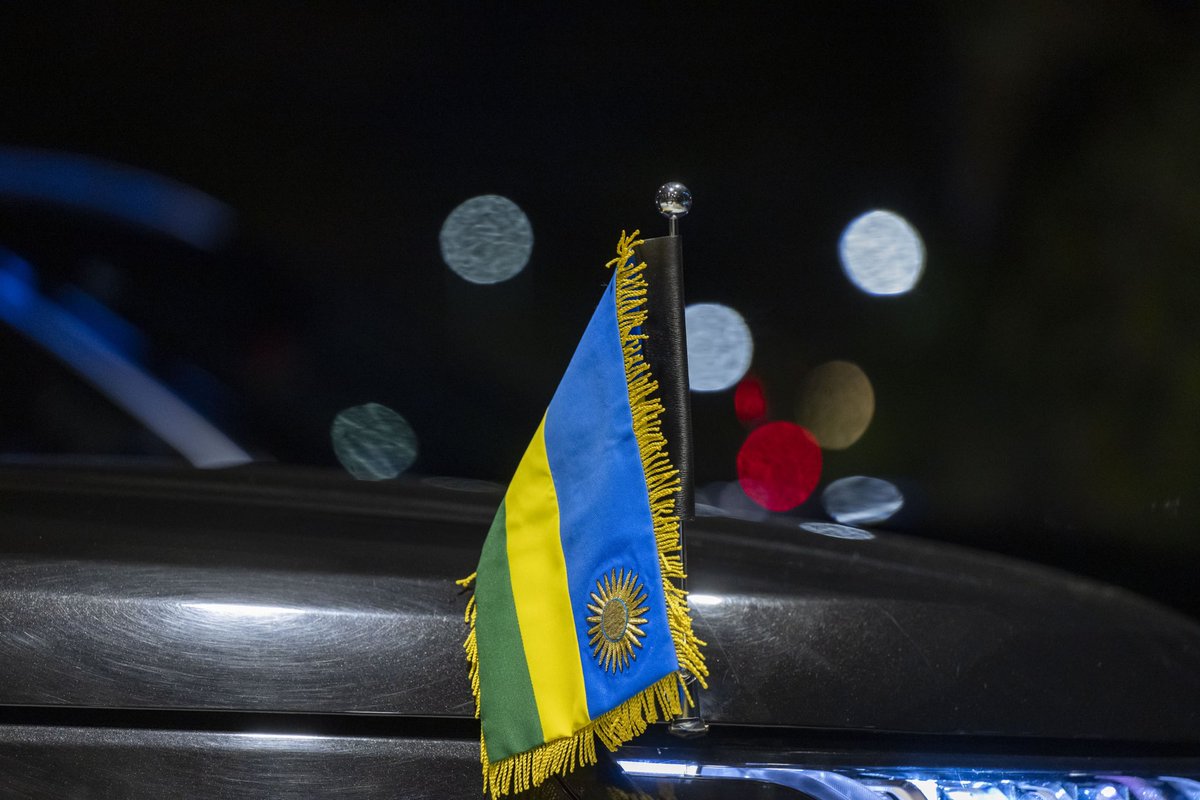 President Kagame has arrived in Cotonou where First Lady Jeannette Kagame arrived earlier today. The President and First Lady are in Benin for a two-day State Visit.