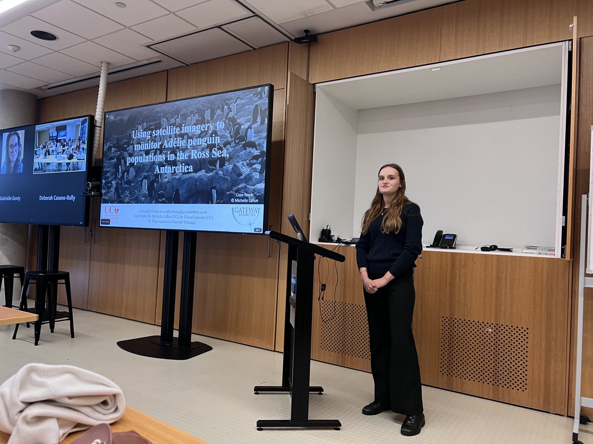 anzscsmm's tweet photo. Our last workshop topic &amp; panel discussion for day 2 was on Populations &amp; Future Projections, with great talks by @SophiaVolzke, Vanessa Morris, @StrangAlexandra  &amp; @KennadieHaigh demonstrating the different methodologies we can use to study marine mammals at population scales! https://t.co/uUEzrP3FMD