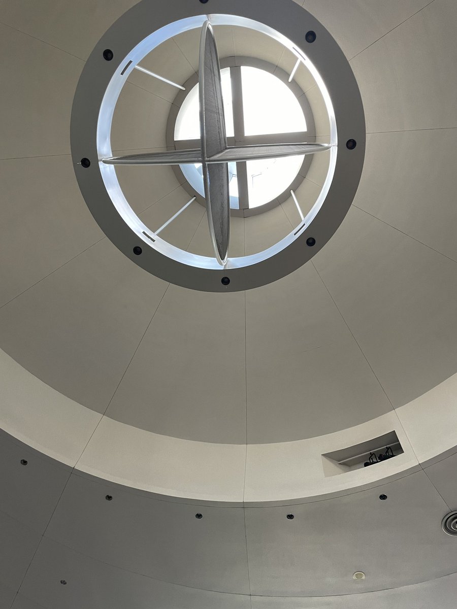 iam_from_Zwe's tweet image. St. Peter&apos;s Lutheran Church
Year: 1988
Architect: Gunnar Birkerts 
Location: Columbus, IN

#columbusindianaarchitecture #Indiana