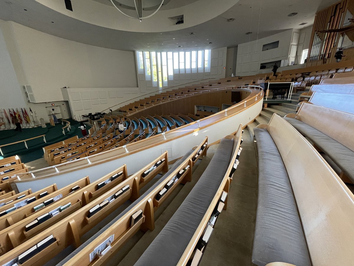 iam_from_Zwe's tweet image. St. Peter&apos;s Lutheran Church
Year: 1988
Architect: Gunnar Birkerts 
Location: Columbus, IN

#columbusindianaarchitecture #Indiana