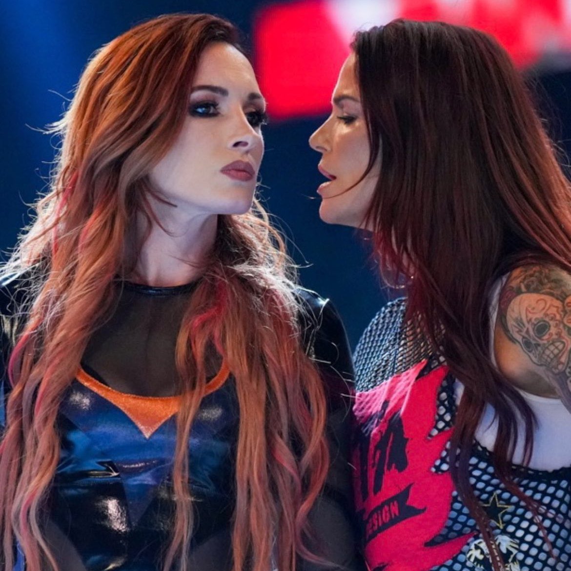 Goodnight to her . And a happy birthday to Lita! 