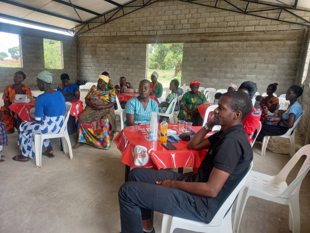 ben_mukasa's tweet photo. One year of #Luke418 &amp; Destiny Harvest Sacco at #WHBudaka.The ladies save 2K weekly. Thank you Ap @mosesmukisa Ps @chriskaweesa @JuliusKabug and all the Luke418 coaches. @kyebz_castro @abubakar_kinene @NantambiMarjor1 @NakibuukaStella @MukasaKelly
#WorshipHarvest 
@harvest_hmc https://t.co/Qv2loFa5yT