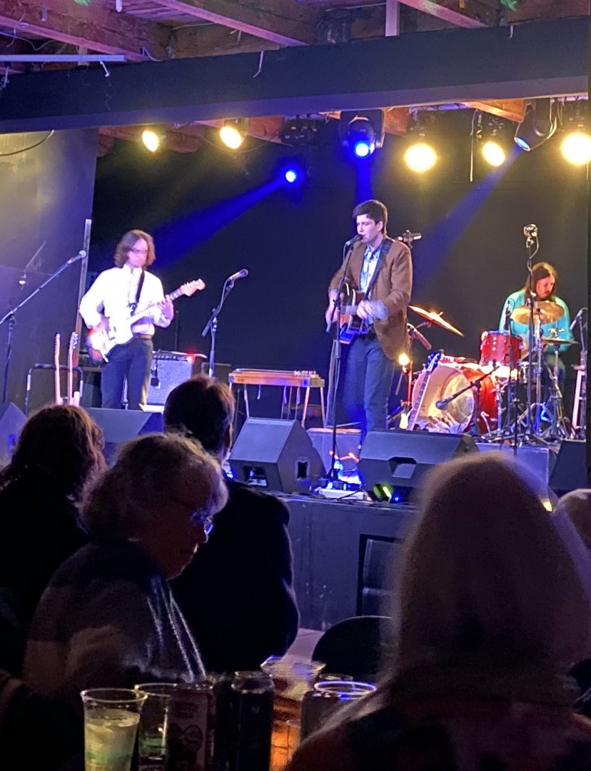 TVdonyoung's tweet photo. Woke up to snow (true) but closed the day in 🔥 w #MarshallBurns and The Beautiful Band at a sold out “I Love My Friends” album release. 

#YQR #SkArts #SkMusic #CdnMusic #Saskatchewan
@Sask_NDP https://t.co/kNBUdbH6VN