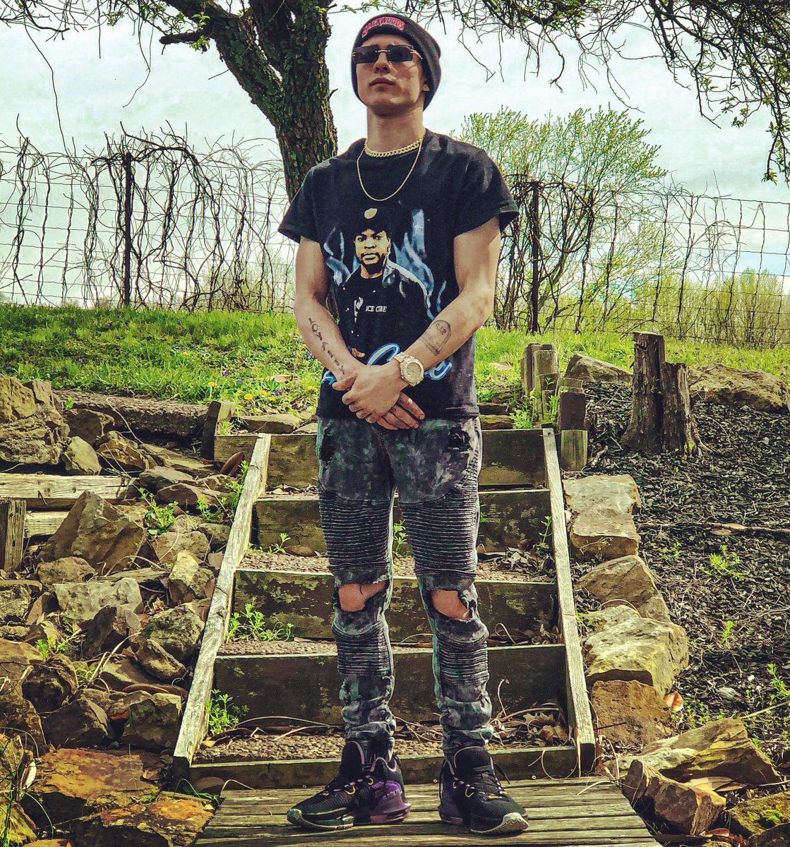 TheRealKapable's tweet photo. I gotta say, it was a good day 🧊💯📸 

#Music #Musician #Rap #HipHop #Pop #UndergroundMusic #Nashville #Louisville #Evansville #Owensboro #MusicArtist #Producer #Photography #Portrait #Photo #Nature #Outdoors https://t.co/tTgXbDzMnt