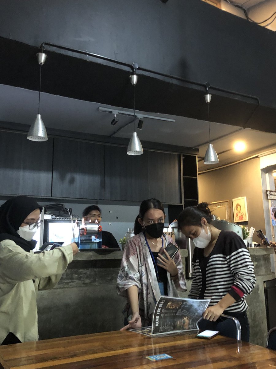 OhSehunGlobal's tweet image. Sehun Birthday - Cupsleeve Event in Jakarta has started!! 🧋☕

#SEHUN #세훈 #30thSpringWithSEHUN
#HappySEHUNDay