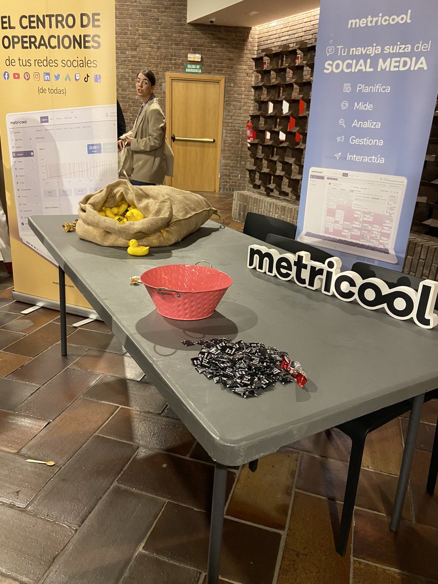 MKTpsi's tweet photo. Estos de @Metricool_es midiendo interacciones con el hashtag #SHERPADAY 
😅
No me da la vida 🤣 https://t.co/ExXNv6oOXn