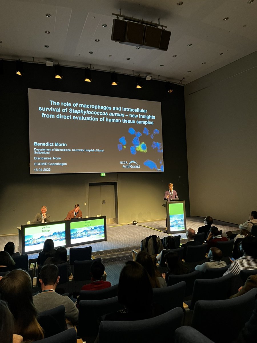 AKWoischnig's tweet photo. A really fantastic talk from @benedict_morin from @KhannaLabBasel on the role of macrophages and intracellular survival of Staphylococcus aureus. @NCCR_AntiResist is again part of @ECCMID2023 in Copenhagen https://t.co/H0iUoRbOmX