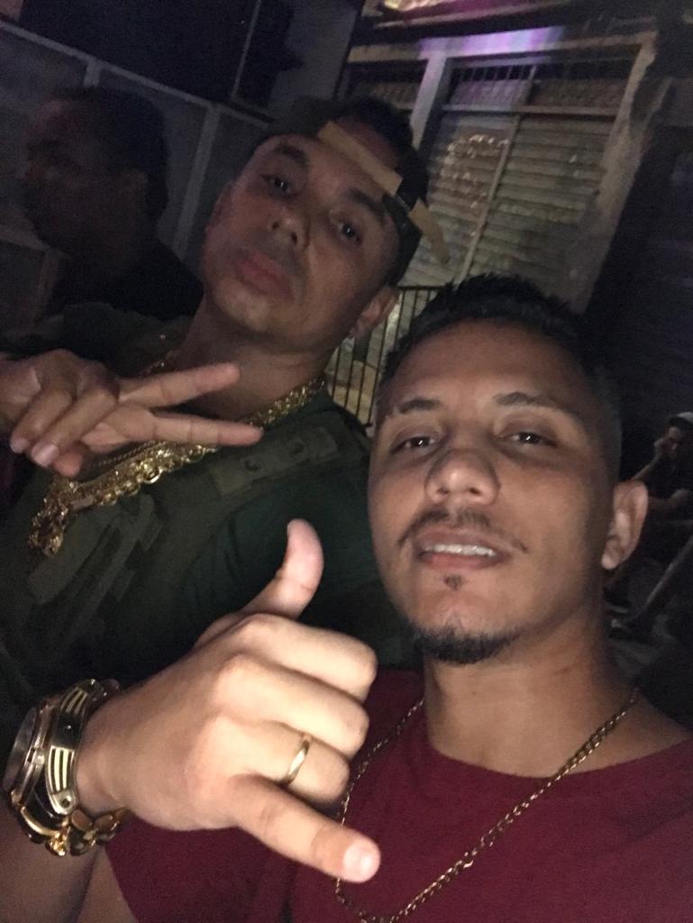 Djleodaturkia's tweet photo. Sou fã desse cara pprt .. desde pequeno já curtia as músicas dele e hj em dia sou amigo dele.. tmj home todo sucesso pra vc #mccopinho
@mccopinhoofc https://t.co/brJbs60SL5