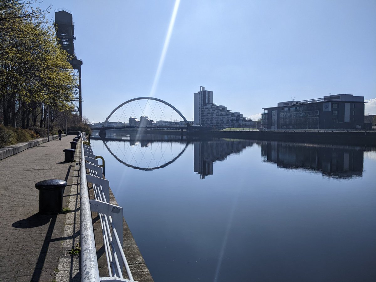 andyrobinson's tweet photo. Lovely morning in Glasgow! https://t.co/UCSdLWQuJi