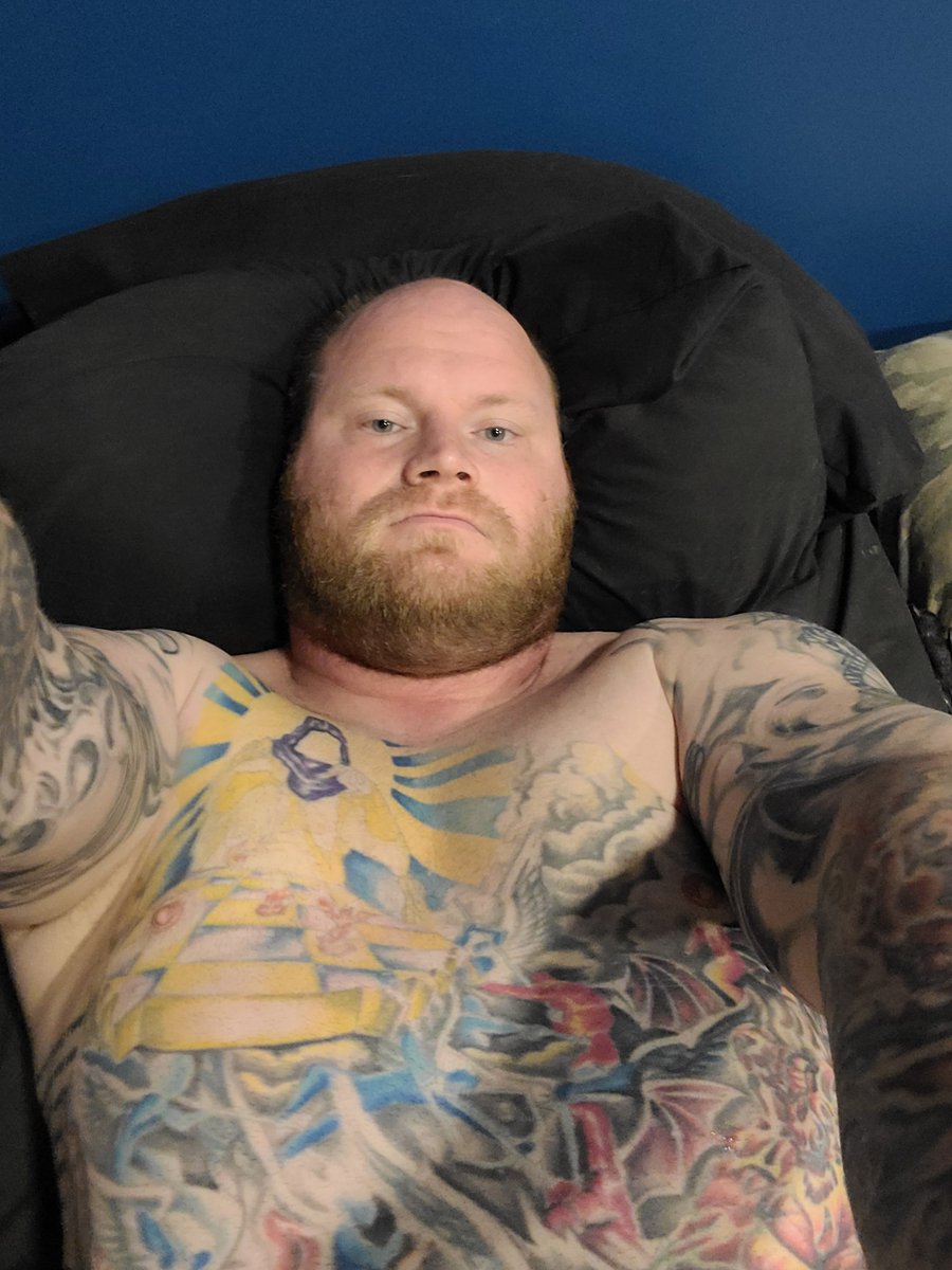 Translover6969_'s tweet photo. @michellexotter morning beautiful wanna cuddle and let me give you some head https://t.co/icuQuxssEz
