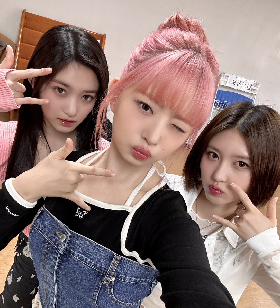 IVE OFFICIAL tweet media