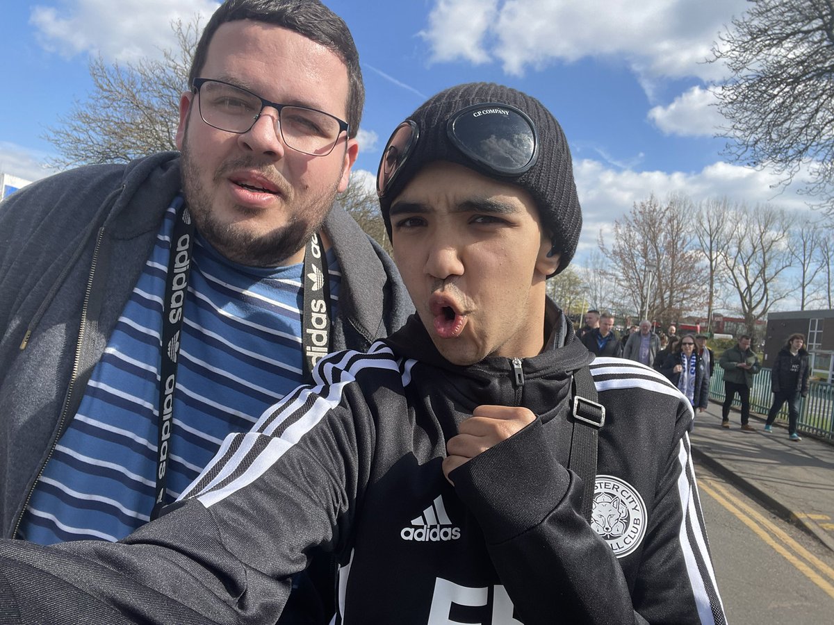mayansilverfox's tweet photo. Happy birthday great day Happy birthday great my jack at in Manchester City get a 3 points today up the foxes 🦊#vibes #positivevibes #tikotk #uktiktok #uk #randomcontent #randomvideo #leicestermercury #leicester #lcfcth #tiktokboys #tiktokguys @TFWhistle_ https://t.co/LUtr8eaMhY
