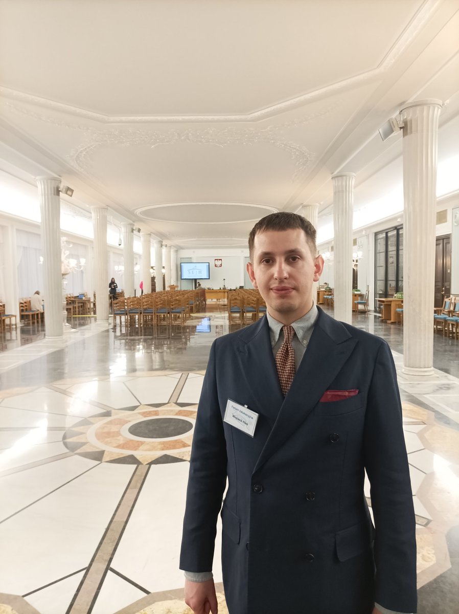wojciech-filek-wolno-ciowcy-on-twitter-dzisiaj-w-sali-kolumnowej-w