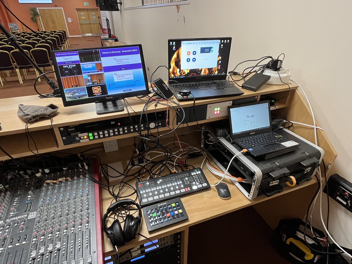 At the @MethodistWomen conference this weekend running the livestream. And todays Keynote is Pam Rhodes!
#livestreaming #hybridconference #onlineevents #songsofpraise