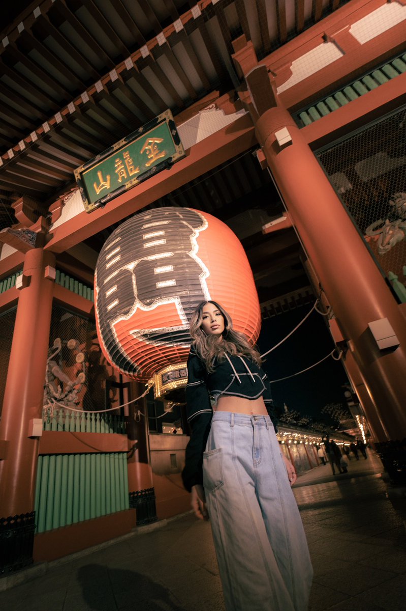 itscheekychiko's tweet photo. Brought the Chiko thunder,
back to my birth place.
#雷門 #Thundergate #tokyo #japan 📸: @_r1nt4r0_ https://t.co/O9izHP2Bf7