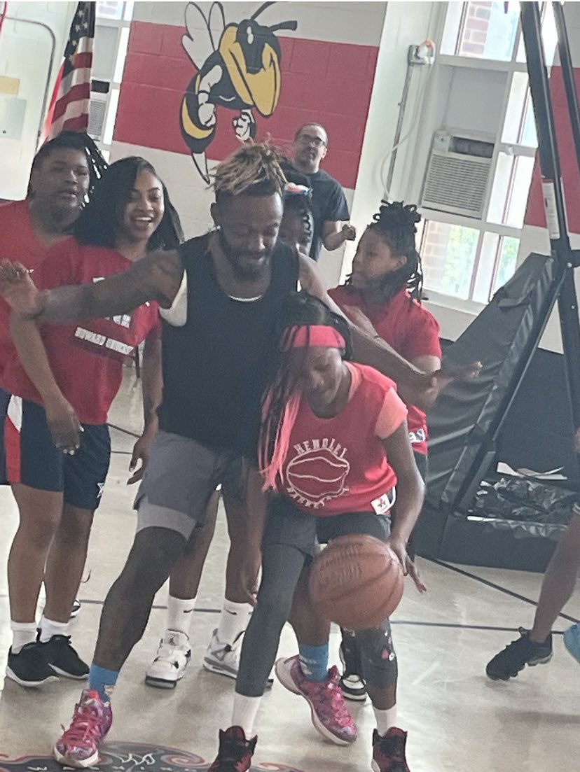 Hendley Elementary tweet media