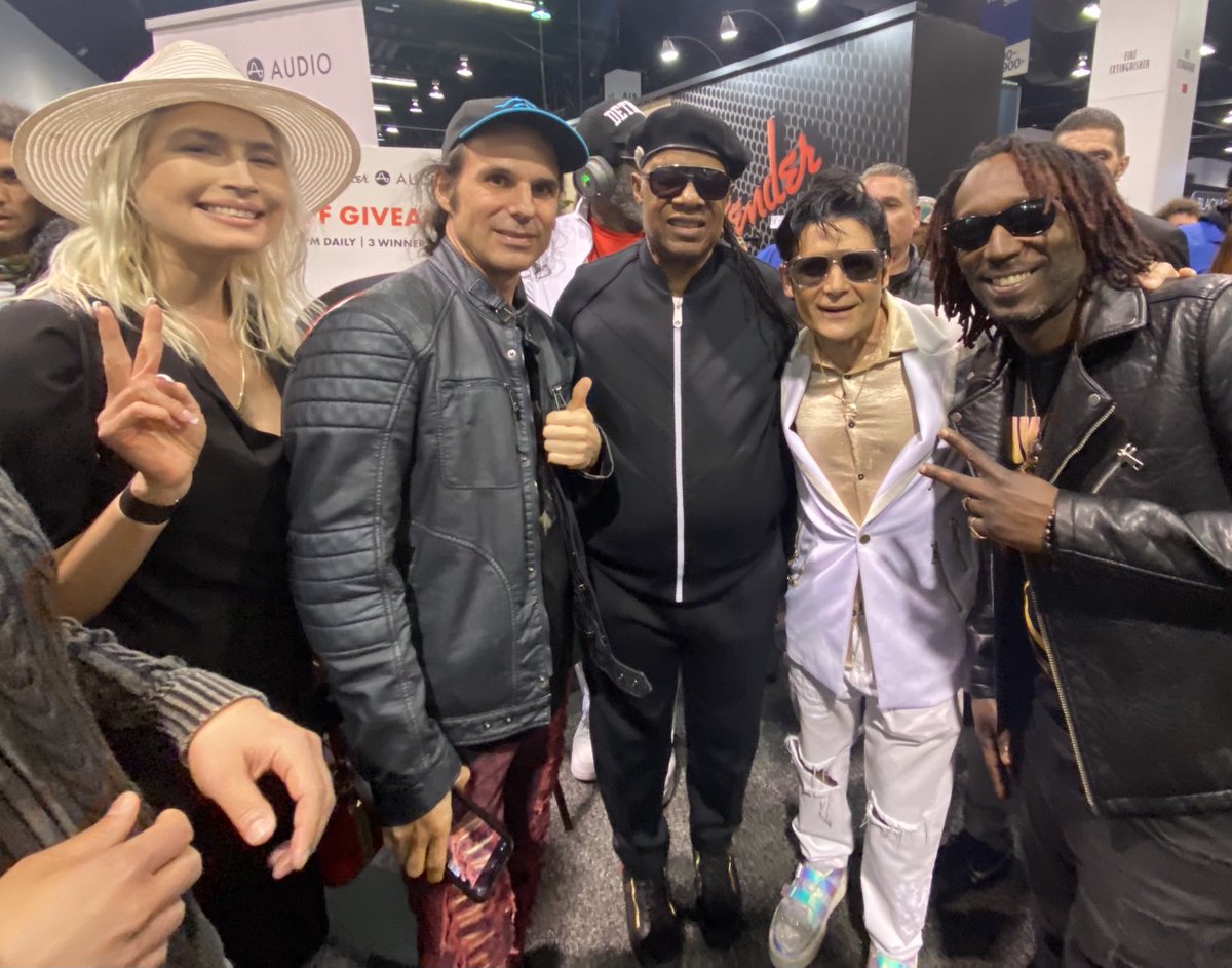 SPECIAL DAY 2DAY IN ANAHEIM CA ⁦<a href="/NAMM/">NAMM</a>⁩ CONVENTION #NAMM WHERE ⁦<a href="/realCFeldman/">TheRealCourtneyFeldman</a> #ZEN &amp; MOST OF MY BAND RAN N2 AN OLD FRIEND…THE #LEGEND HIMSELF MR ⁦<a href="/StevieWonder/">Stevie Wonder</a>⁩ WHO WE FOUND JAMMIN ON AN ELECTRIC PIANO, &amp; HE STOPPED 2 REUNITE N SNAP SOME PICS W US! GOD BLESS! ❤️🙏🏼