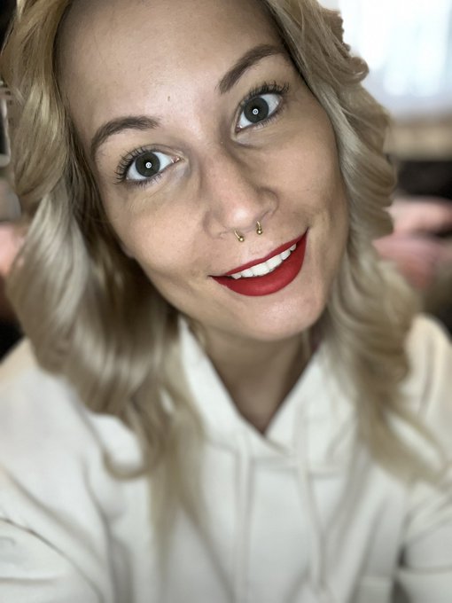 Have a nice day my lovers! 🥰🥰🥰  Which one pick are the best? 💄💋  https://t.co/Tg836uaz5r https://t.c<a href="/tag/followme"class="tags"><span>#followme</span></a><a href="/tag/tiktok"class="tags"><span>#tiktok</span></a>