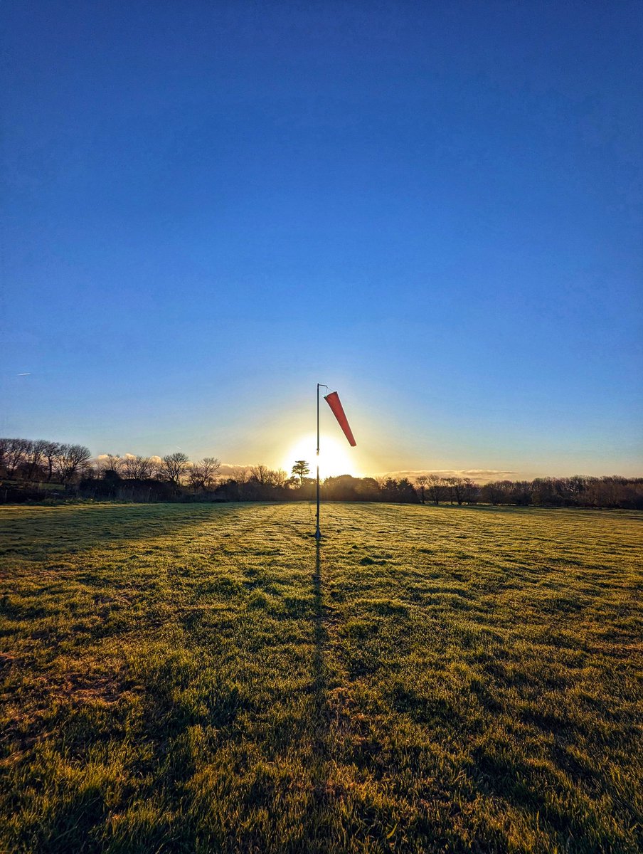 PZHTravelUpdate's tweet photo. Good morning, flights today are due to run to schedule, we look forward to seeing you 🚁 @visitIOS @TrescoIsland @TootsTaxi @INRIXtraffic_SW @BBCTravelSW @piratefmtravel https://t.co/jezoUARgA8
