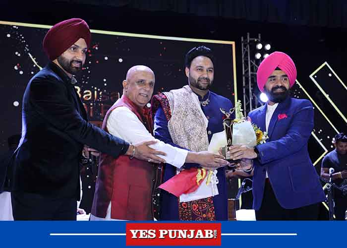yespunjab's tweet photo. Punjabi Cultural Heritage Board celebrates Baisakhi with Punjabi Icon Awards 2023 in Mumbai https://t.co/mtR6OgcSAd
#PunjabiIconAwards2023 #Mumbai #Baisakhi #PunjabiCulturalHeritageBoard #PCHB #CharanSinghSapra #LakhwinderWadali #MajorDPSinghi @MajDPSingh @Charanssapra https://t.co/O8fwyEdcMO