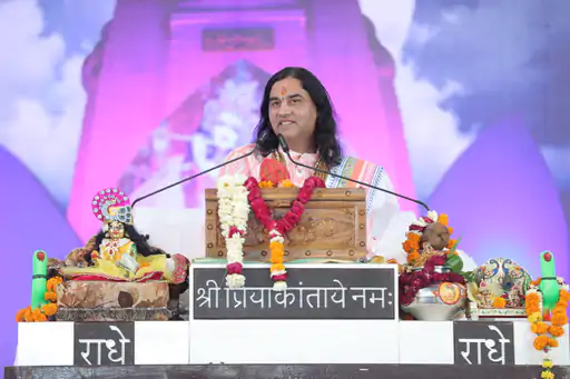 DainikBhaskar's tweet photo. देवकीनंदन ठाकुर बोले- श्रीकृष्ण जन्मभूमि के लिए जल्द करेंगे आंदोलन: आगरा में कहा- जामा मस्जिद के नीचे दबी हैं श्रीकृष्ण की प्रतिमाएं, सीढ़ियों को खोदा जाएं
#UttarPradesh #Agra 
https://t.co/9TT4K9Zsv4 https://t.co/aVZvYo6qon
