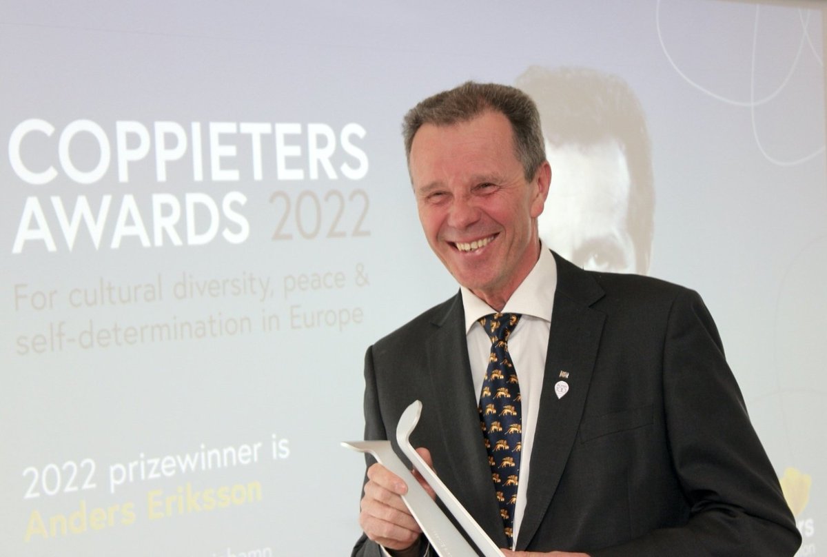 IdeasForEurope's tweet photo. Congratulation #AnderEriksson for your #CoppietersAwards22!
Your long year work for the #SelfDetermination, #Wellbeing and #LinguisticRights for the Åland islands are an example for all the #StatelessNations in Europe! https://t.co/g6XTv2uPOi