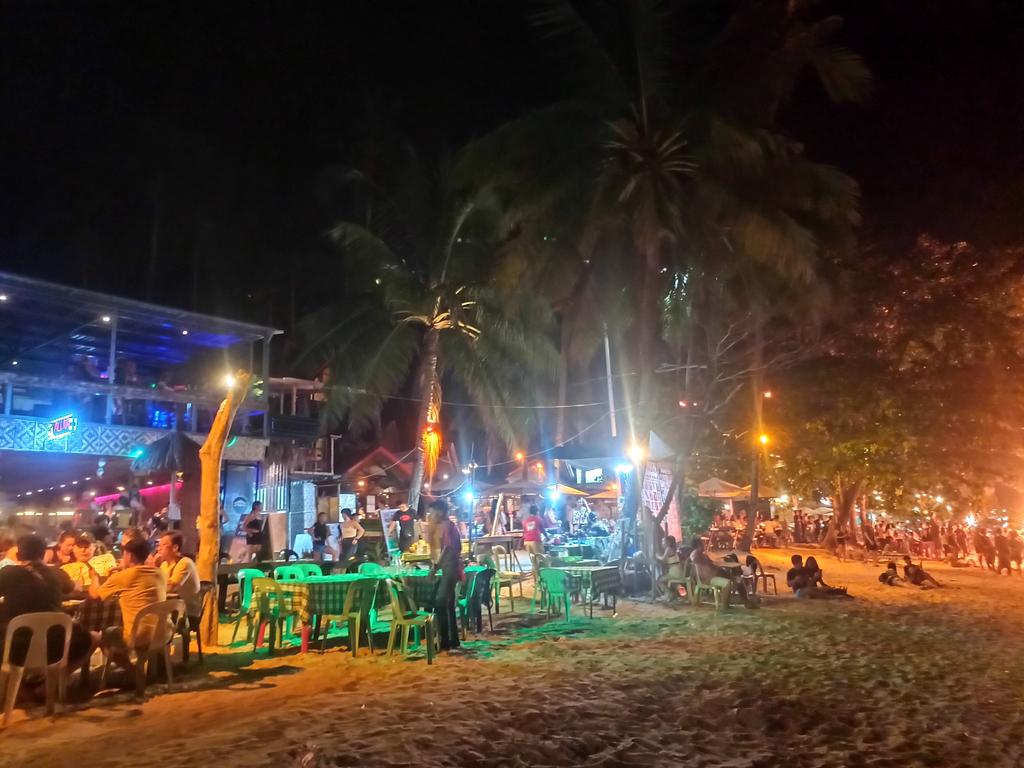 jes_bttom's tweet photo. Let's go laag 👋🏻
#panglao #alterTagbilaran #alterbohol https://t.co/ENhP1VfZpJ