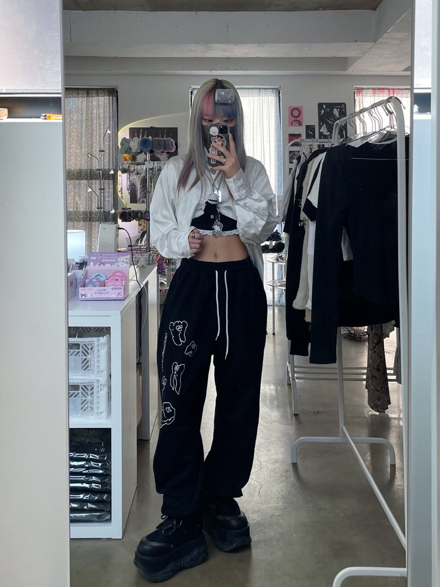 너큐 ナキュ tweet media