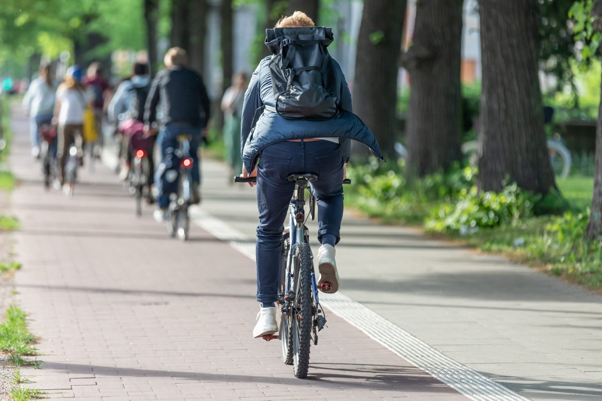 Have Your Say On The Kettering Local Cycling, Walking and Infrastructure Plan

Further Information: zurl.co/0Vwx
