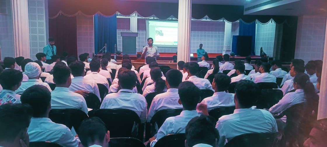 digiperforms's tweet image. @sherwoodlucknow Digiperform Gomtinagar had arranged Seminar function on the topic &quot;Digital Marketing Opportunities and Growth&quot; by their experienced &quot;Digital Marketing Trainers&quot; at &quot;Sherwood College Lucknow&quot; with the help of Sherwood College Management. 
#seminar #sherwoodcollege