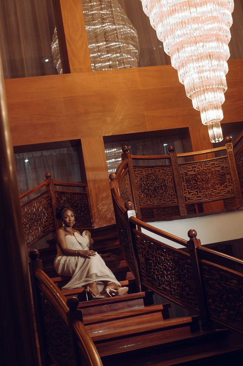 Charming🌊🌻🌹 tweet media